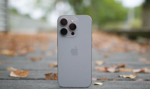i phone 16 pro